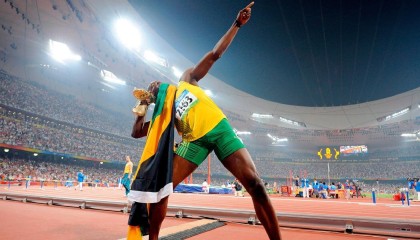 爱游戏资讯-沃尔夫斯堡战平比赛，取得积分平稳增长，沃尔夫斯堡夺冠