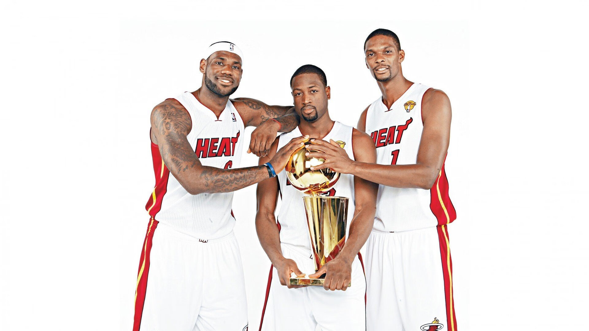 NBA明星球员日夜训练备战新赛季,nba球星休赛期训练